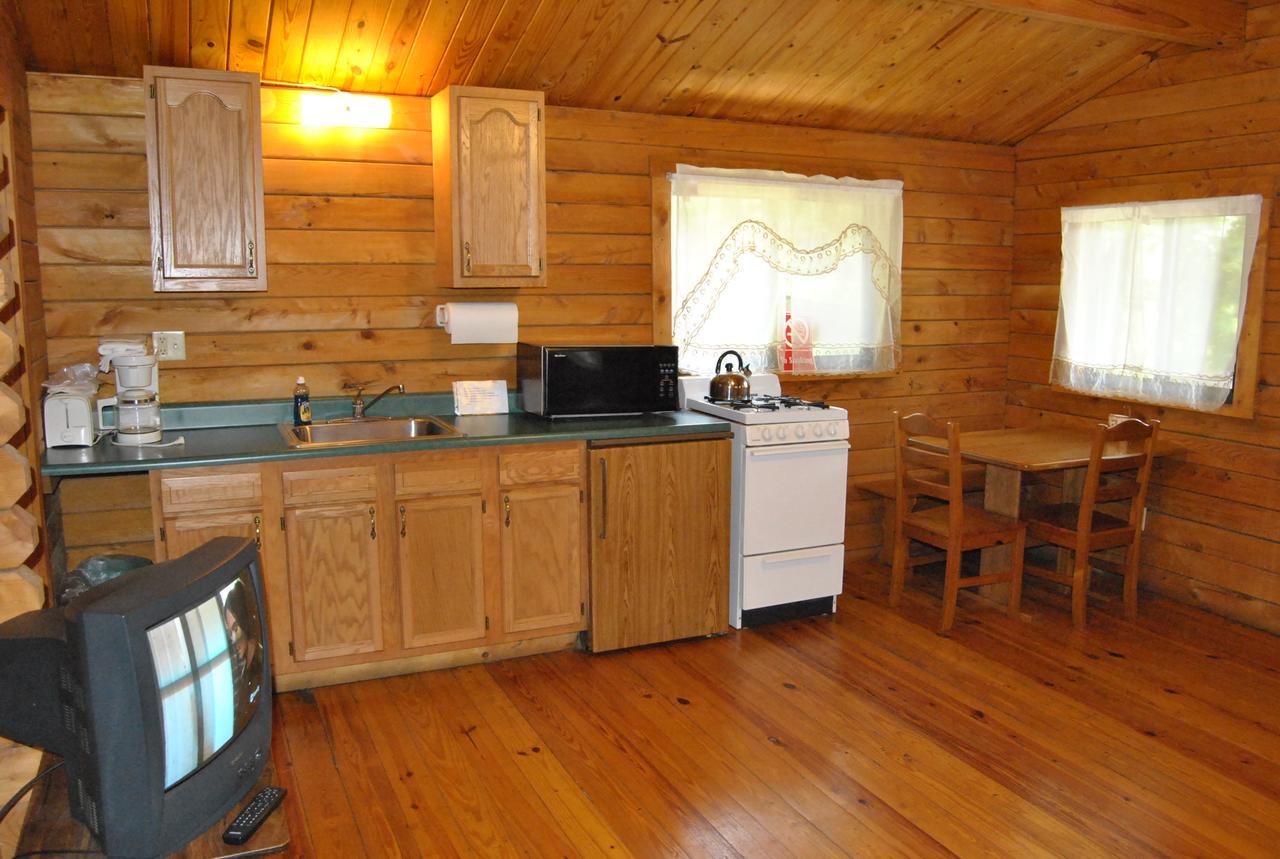 Lenhartsville Robin Hill Camping Resort One-Bedroom Cottage 8 מראה חיצוני תמונה